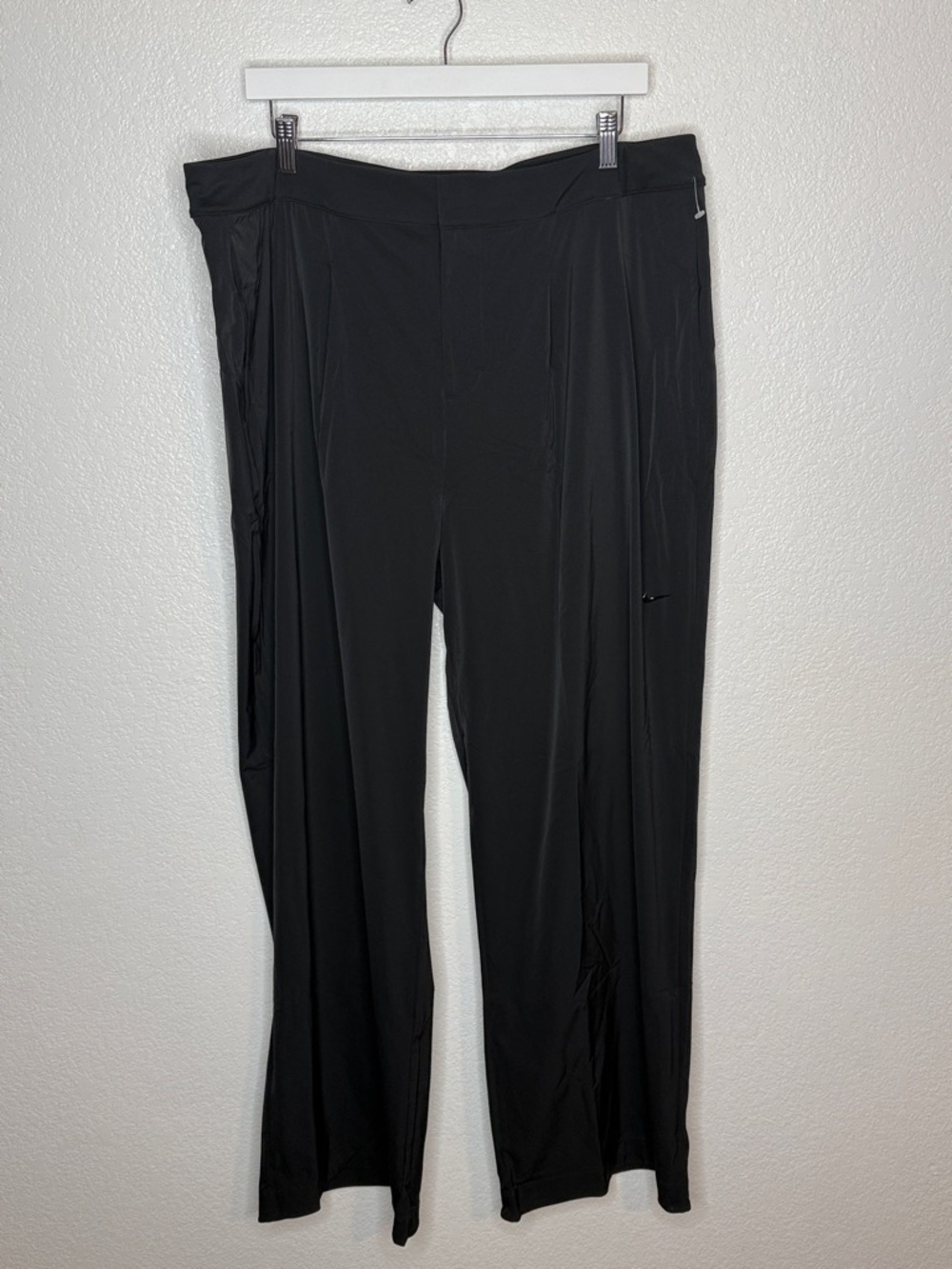 Nike Black Wide Leg Dri-Fit Loose Fit Tech Trouser Size XXL